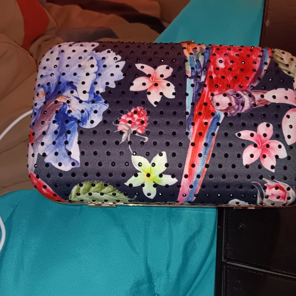 Clutch purse